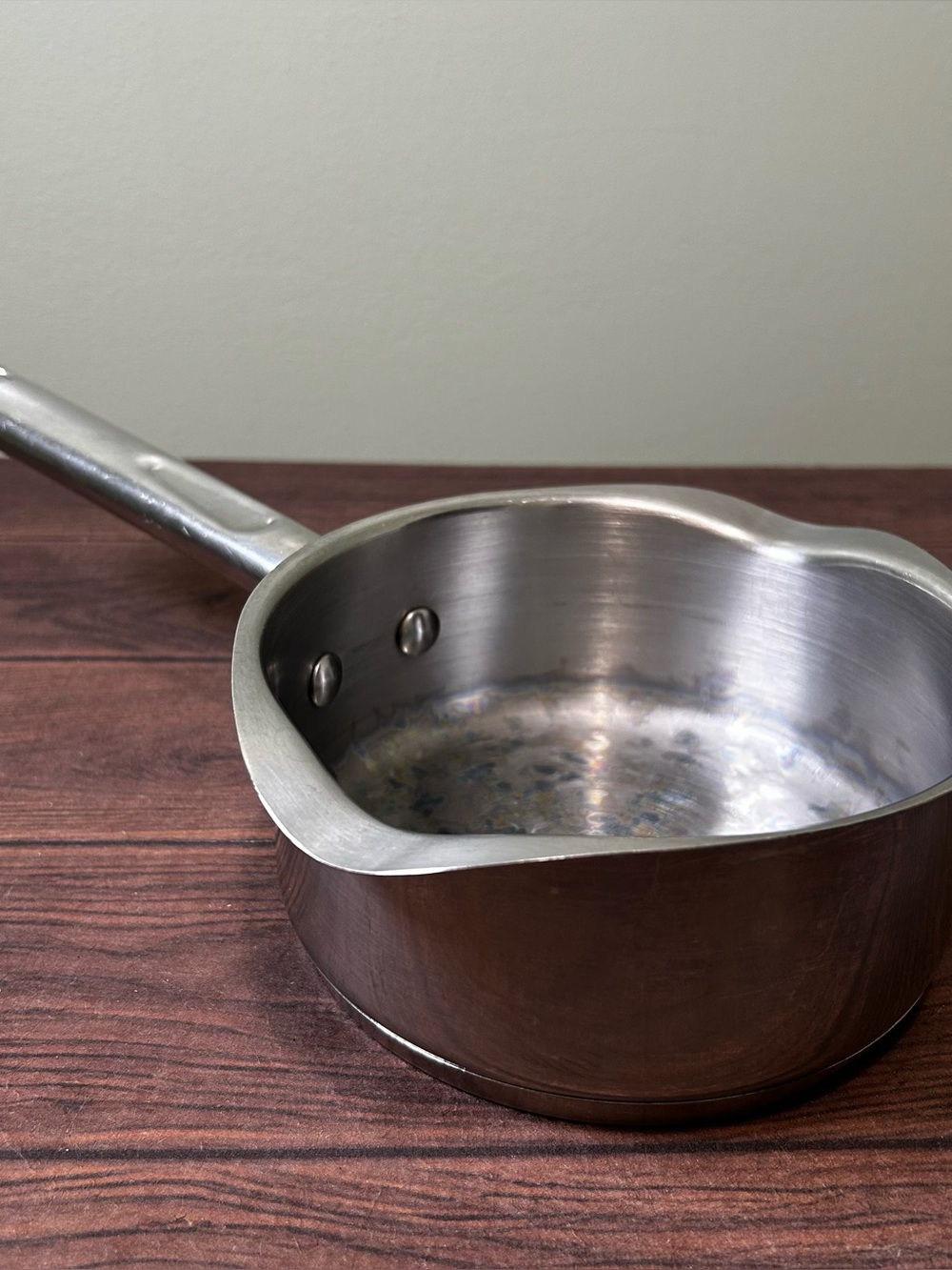 Wear Ever 1.5 Quart Dual Pour Spout Stainless Steel Sauce Pan No Lid